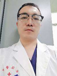 王启龙