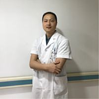 张妍