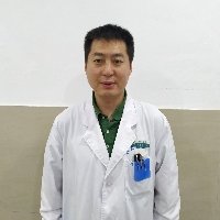 梁显峰