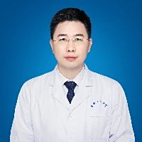 张震