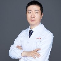 石岩医生