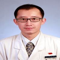 李巍