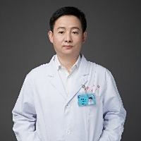 麦选诚医生