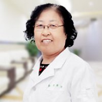 董立群