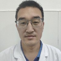 吕立群