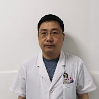 张巨伟