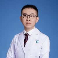 何榕真