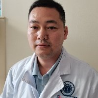 李亮