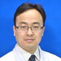 常伟平