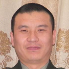 王洪君