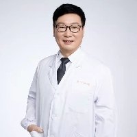戚广崇