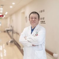 严沁