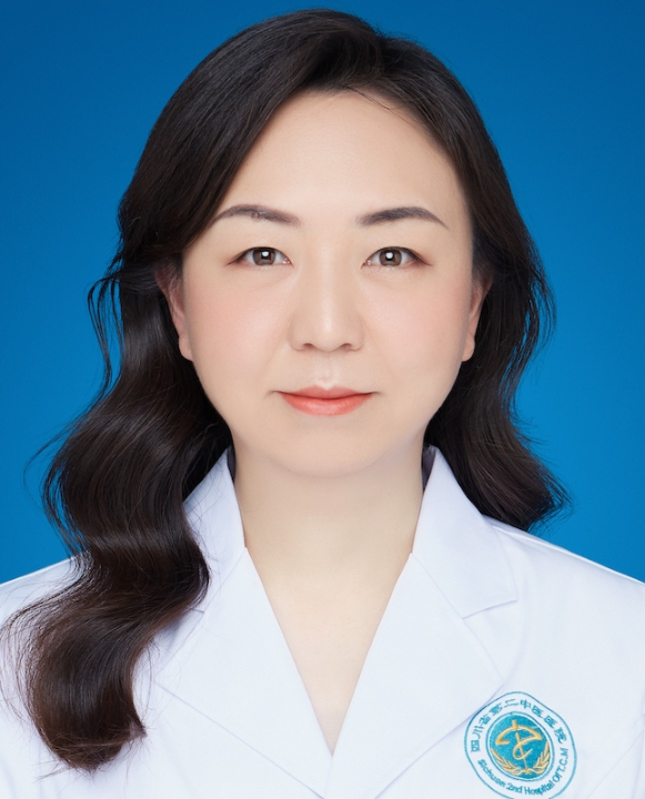 杨霞