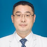 王磊