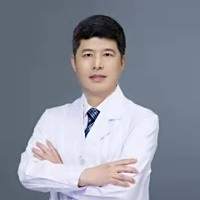万伟东