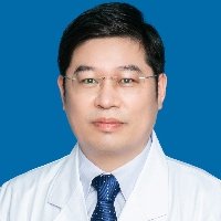 李华伟