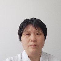 刘英