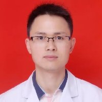 李亮