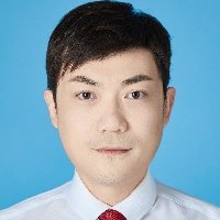 李亮
