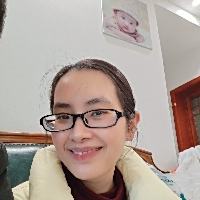 肖英