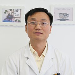 张扬