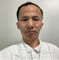 李秋伟
