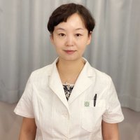 侯萌