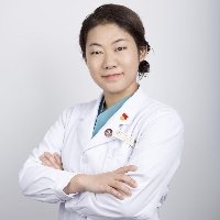 权隆芳