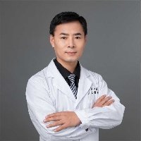王立军