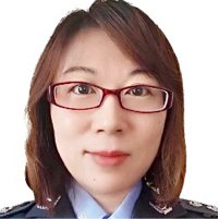左春霞