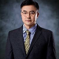 闫亮