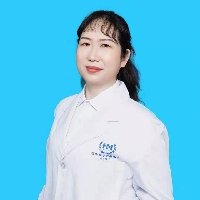 王飞英