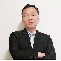 李红伟
