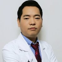 黄健
