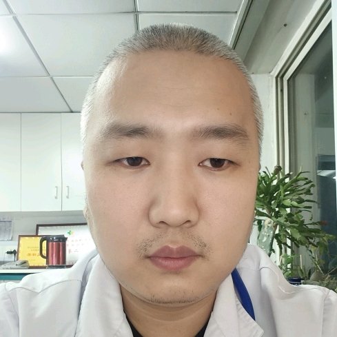 于伟