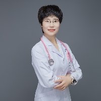 杨小青