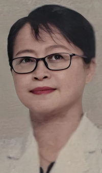 梁映