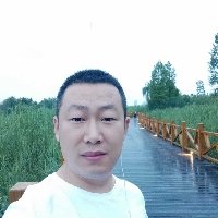 杨家伟