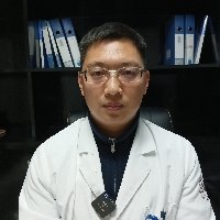 毋振华