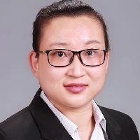 卢春英
