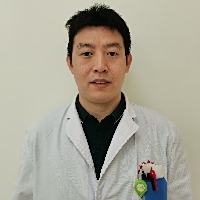 于万迎