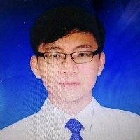 李伟