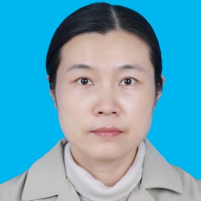 李霞