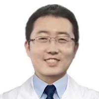 李伟