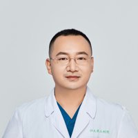 黄伟哲