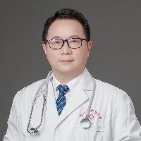 李金伟