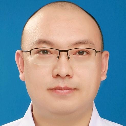 董忱忱