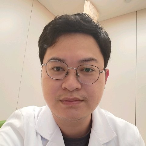 王磊