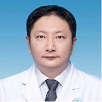 董伟