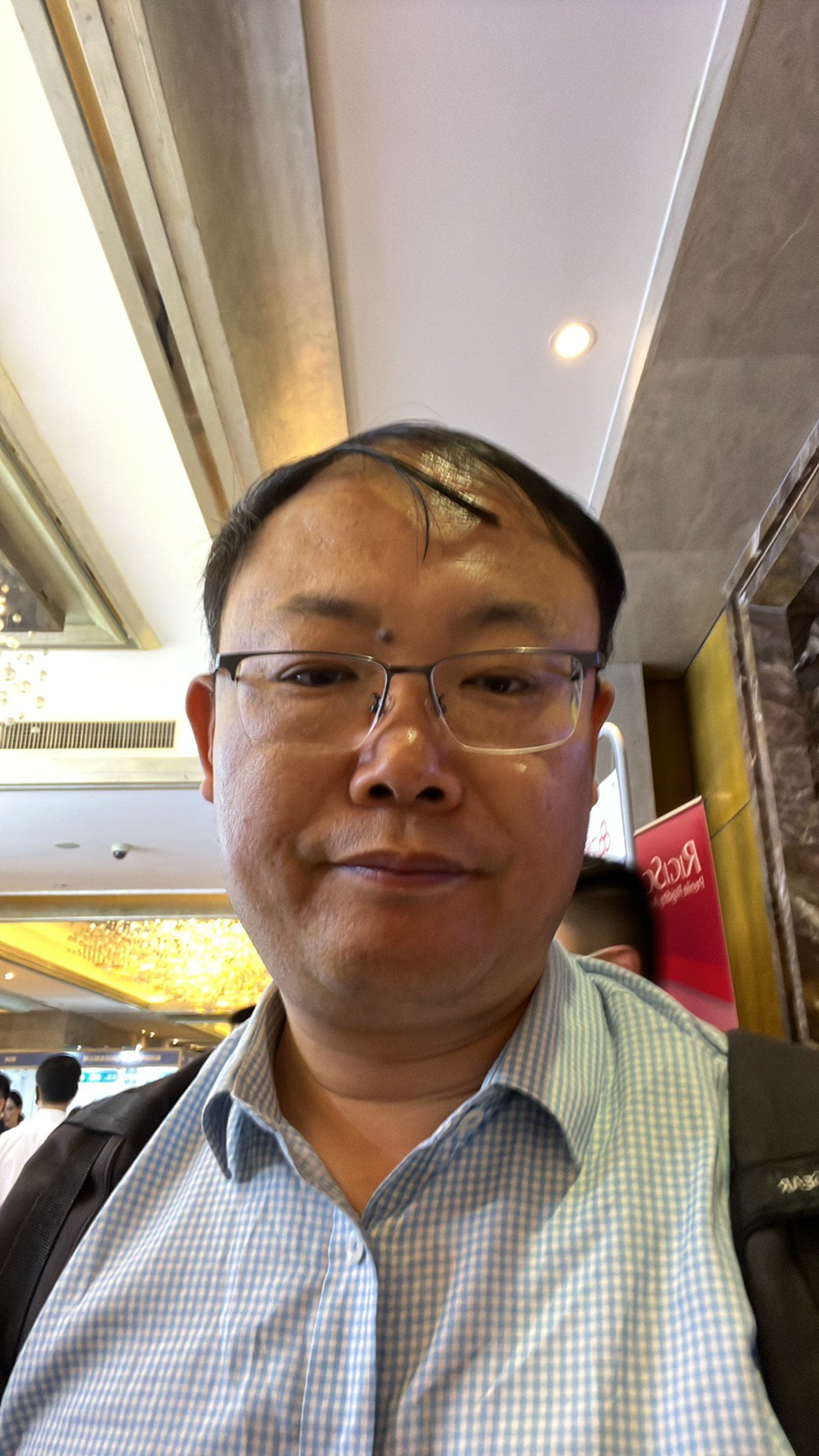 王飞
